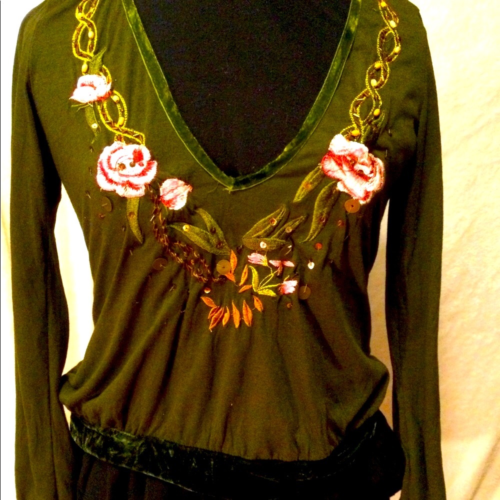 GOTHIC BOHO FLORAL TOP